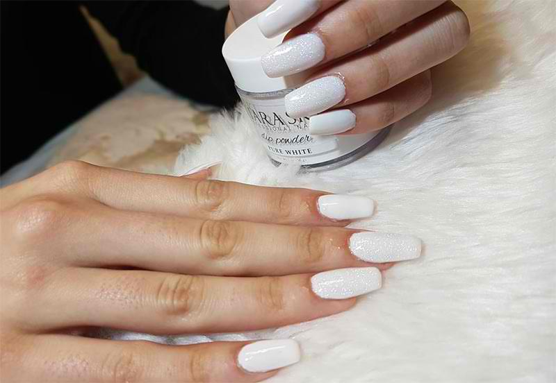 Removing Dip Powder Manicures at Home Without Destroying